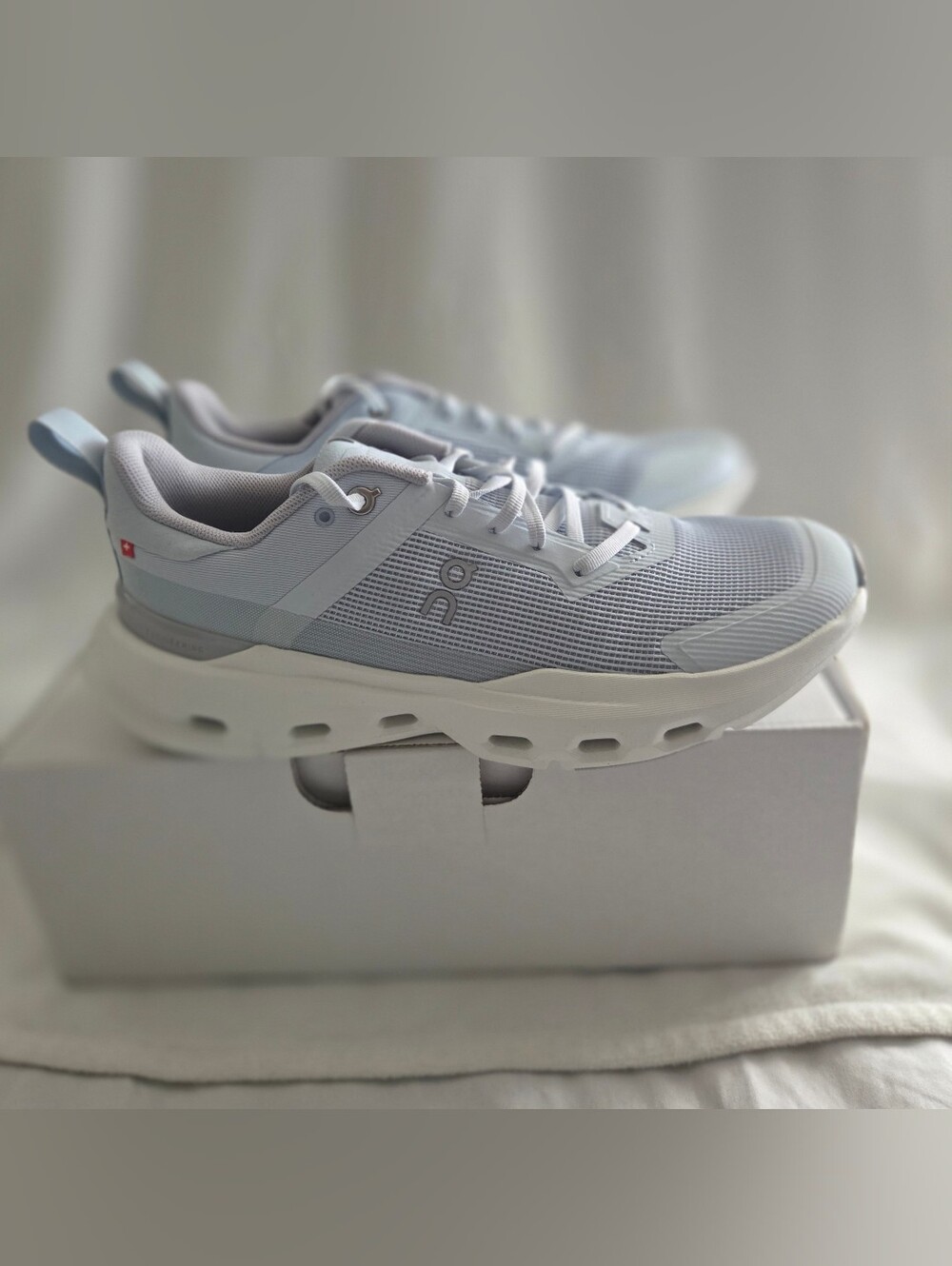 On Cloudpulse Next Training Athletic Sneaker Women Arctic/Glacier Sz US 9.5 New